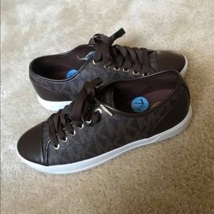 Michael Kors Sneakers NWT